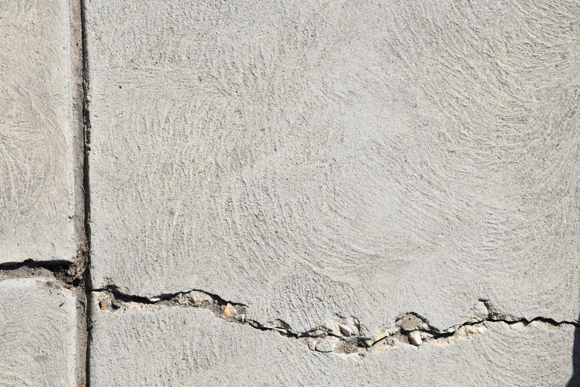 Foundation Cracks: Assessment Before Repair