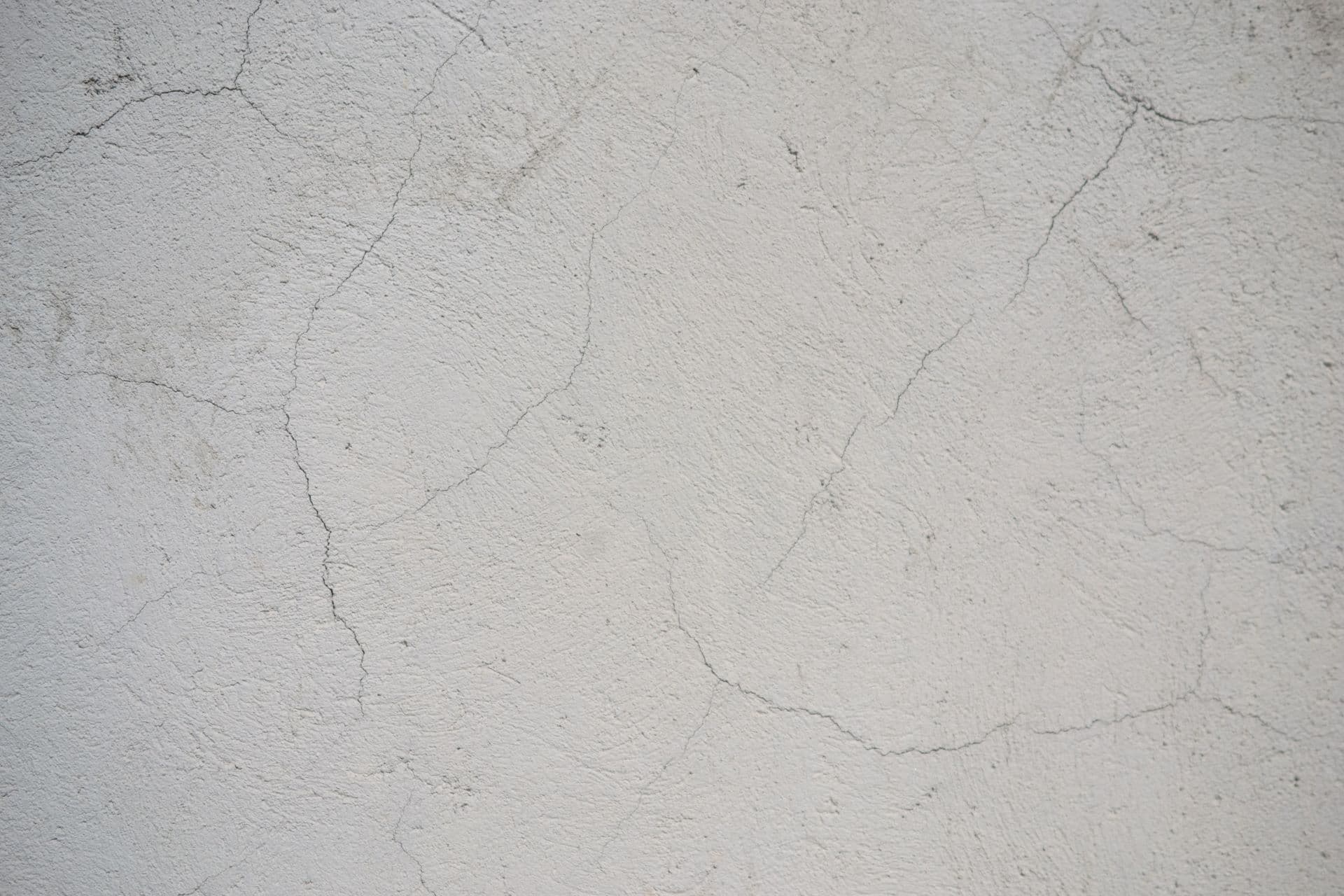 Hairline Cracks in Plaster: Assessing and Preparing Repairs